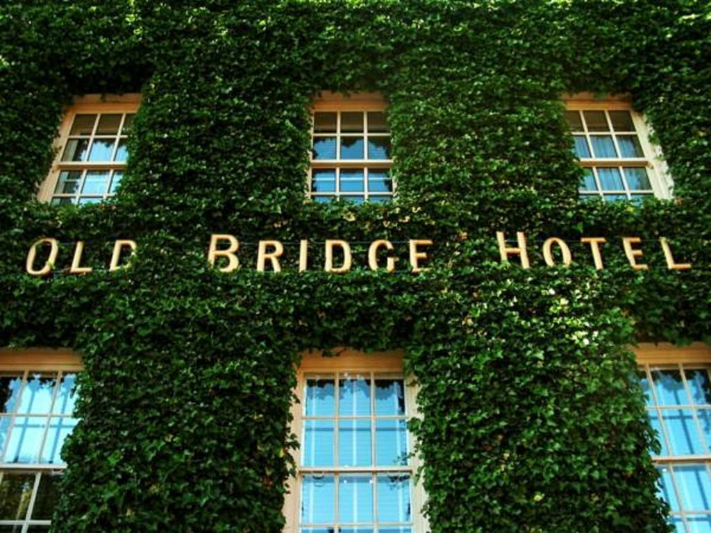 The Old Bridge Hotel Huntingdon Eksteriør billede